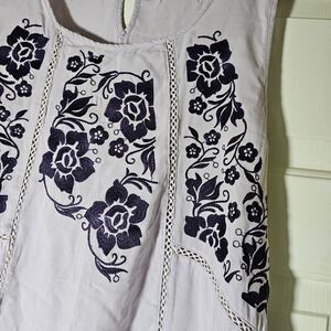 Umgee USA Womens Purple On Purple Ruffle Sleeveless Embroidered Tunic Medium